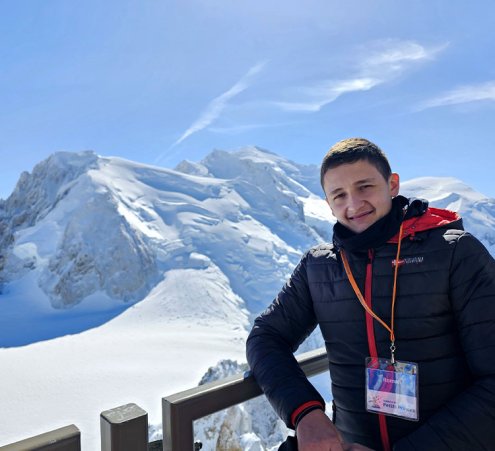 Roman d&eacute;couvre le Mont Blanc