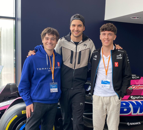 Deux princes rencontrent Esteban Ocon 