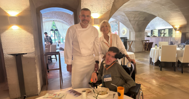 D&eacute;jeuner &agrave; l'Oustau de Baumani&egrave;re