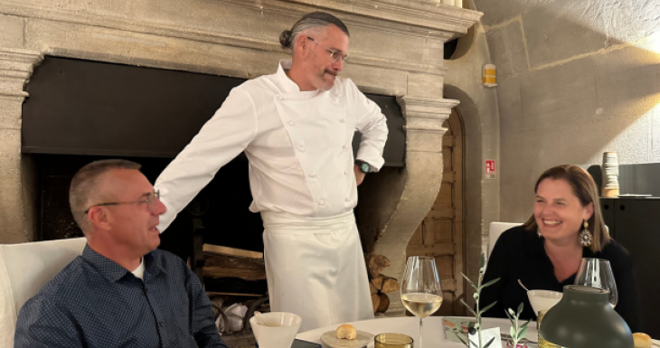 D&eacute;jeuner &agrave; l'Oustau de Baumani&egrave;re