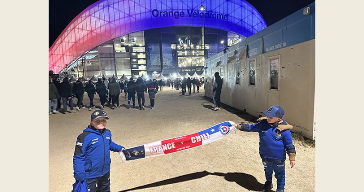 Kenzo assiste &agrave; un match au Velodrome