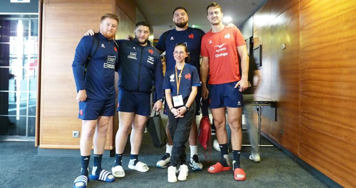 Louise rencontre le XV de France 